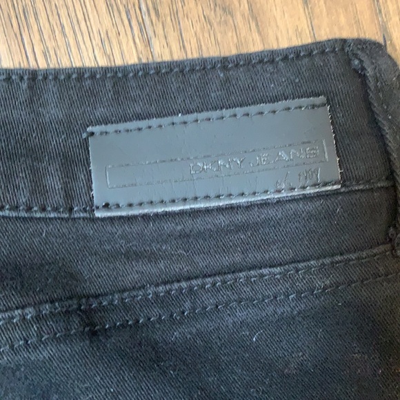 DKNY JEANS - Picture 6 of 7